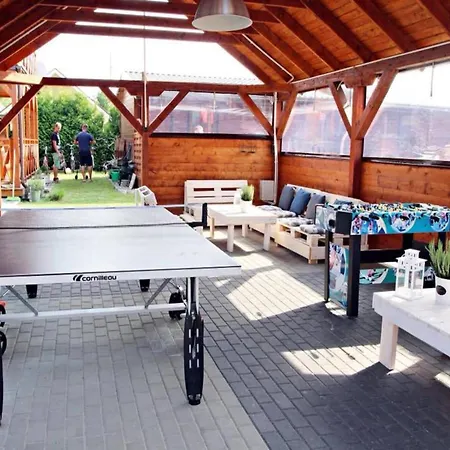 Single-story, Year-round 우스트 노리 모르스키