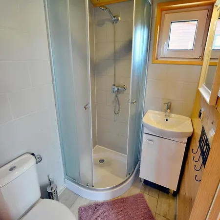 Single-story, Year-round 펜션